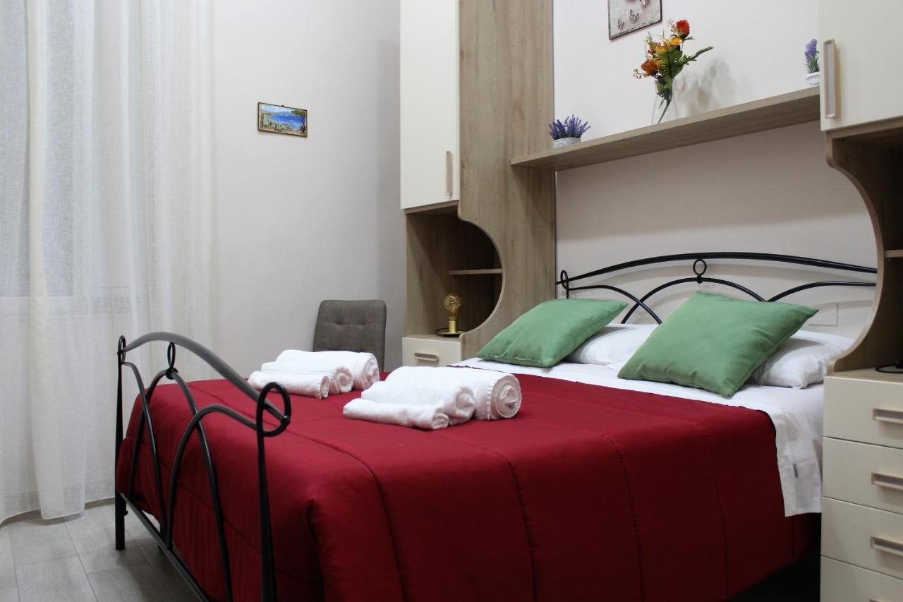 Bed and Breakfast Essenza Di Napoli Exterior foto
