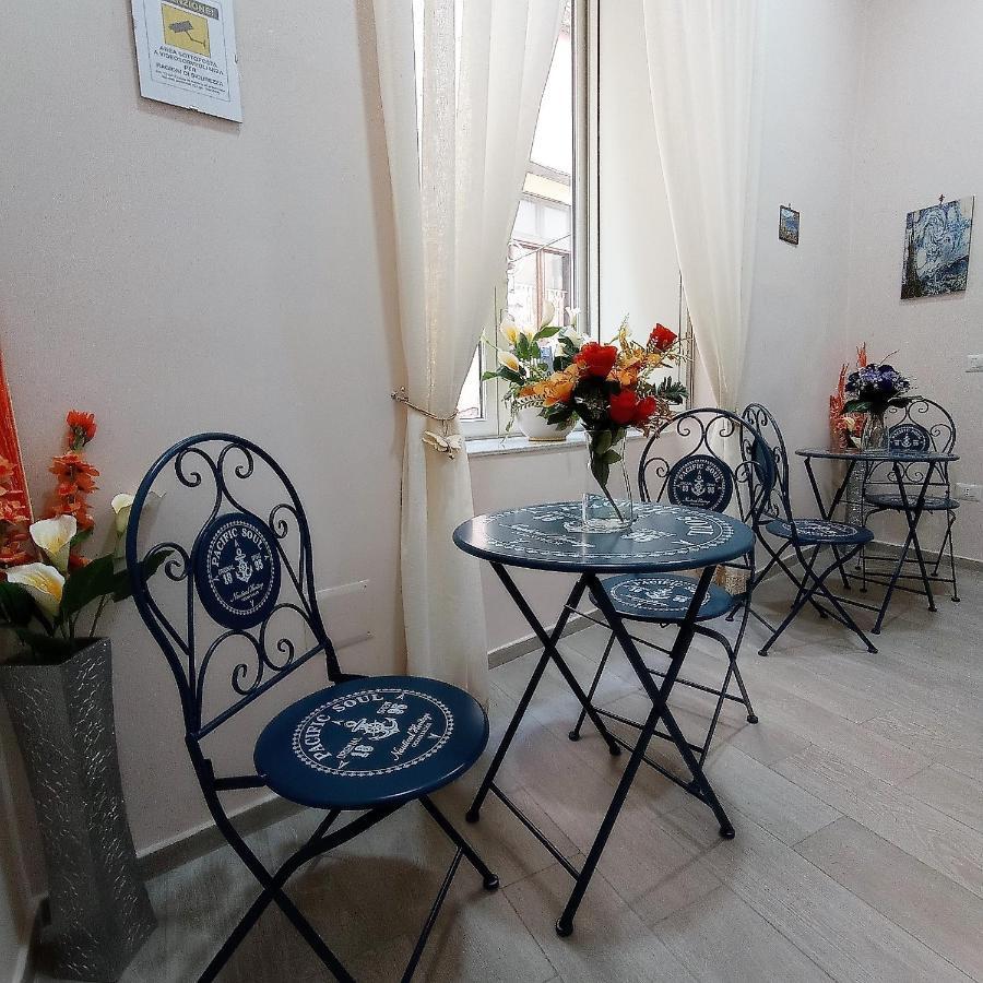 Bed and Breakfast Essenza Di Napoli Exterior foto
